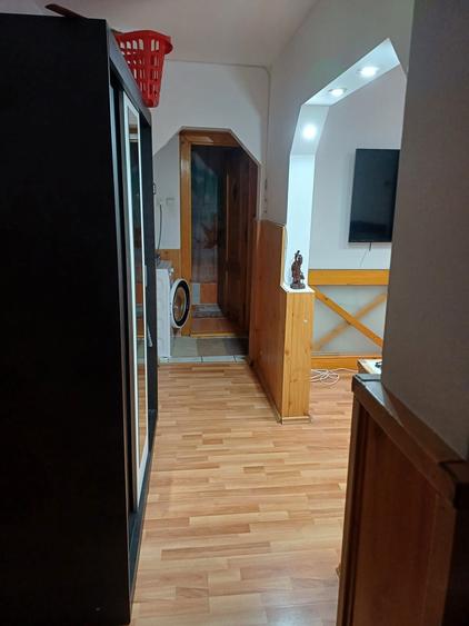 Apartament 3 camere decomandat - 1