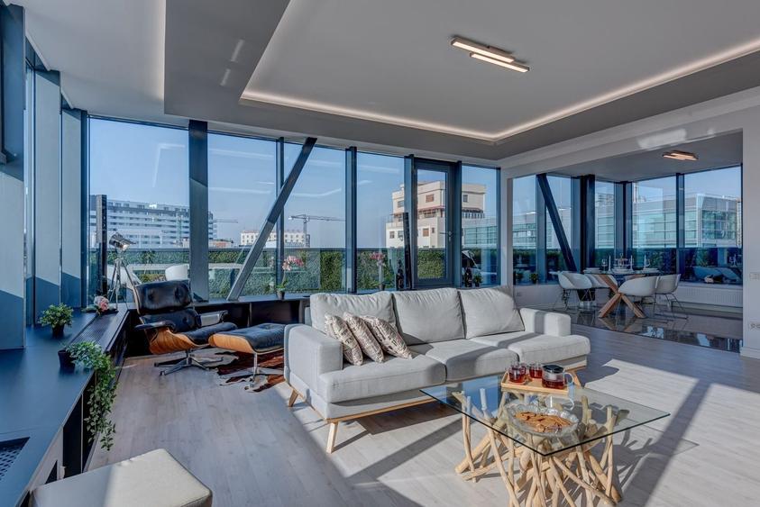 Penthouse cu 3 camere decomandat, mobilat în Herăstrău