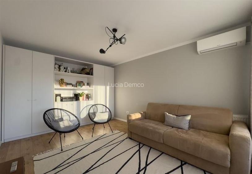 Apartament cu 2 camere, decomandat, Tractorul, Kasper, Coresi, Brasov Apartament cu 2 camere, decomandat, Tractorul, Kasper, Coresi, Brasov