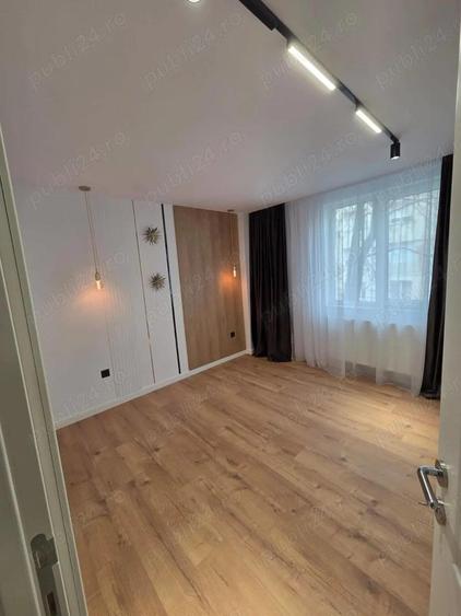 De vanzare apartament cu 4 camere, 2 bai , etajul 2, situat ultracentral - 6