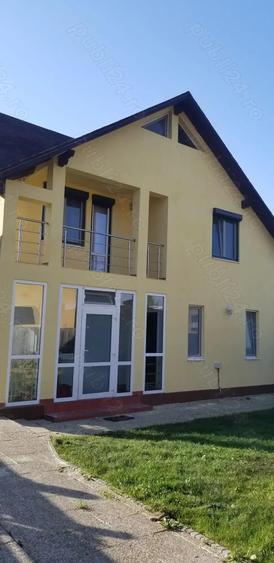 Casa Stupini complet mobilata, curte proprie cu foisor - 5