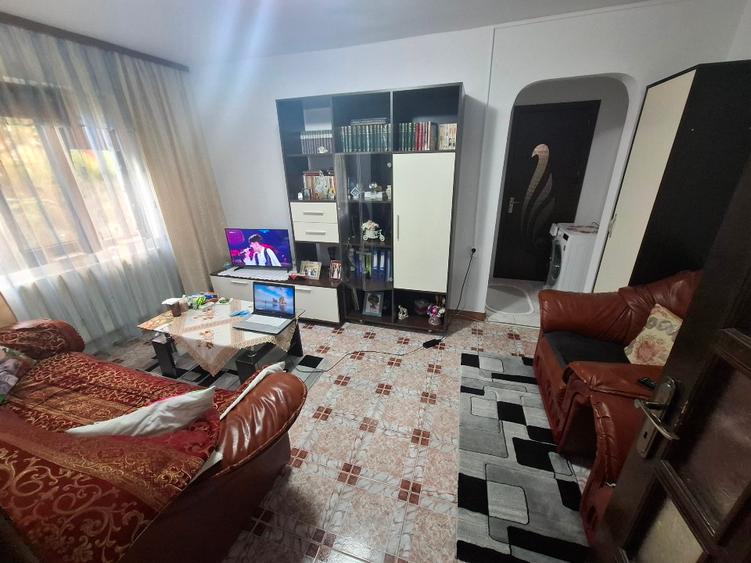 Vând apartament 2 camere - 6