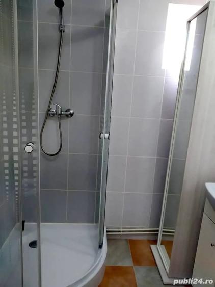 Casă cu 6 camere cu Teren 3000 Mp în Mănăștiur