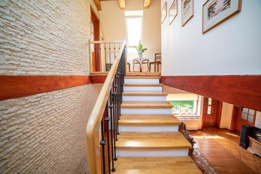 Saxon-Style Estate for Sale in Sanpetru (Petersberg), Brașov, Transylvania - 7