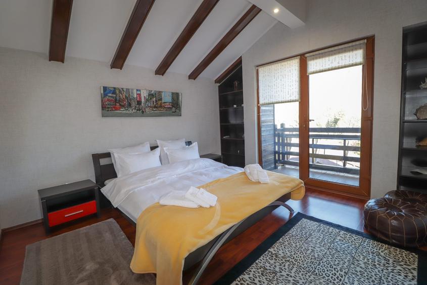 Sinaia – Central, Vila De Vanzare, Cu Vedere Deosebita La Munte! - 4