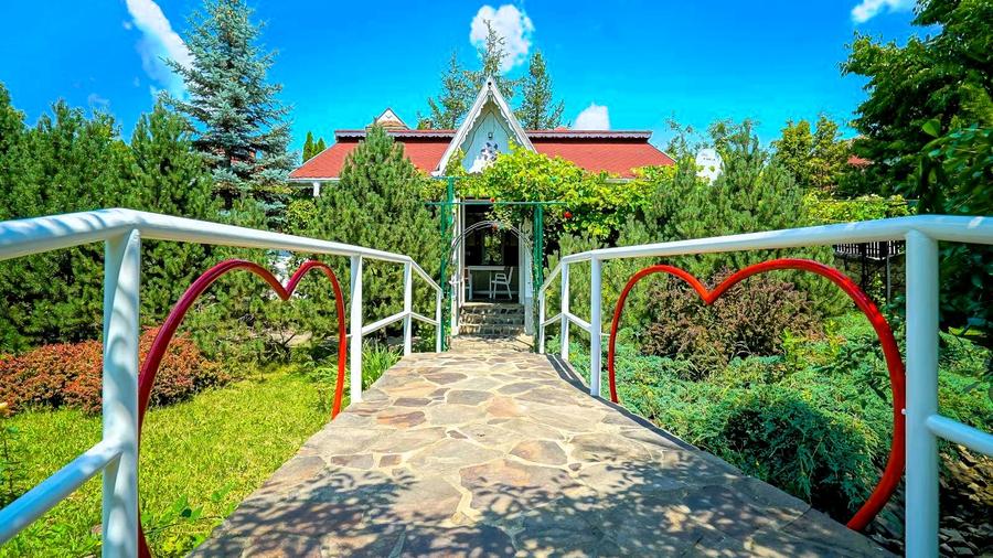 Proprietate unică pe malul lacului Moacșa – liniște, rafinament, eleganta - 42