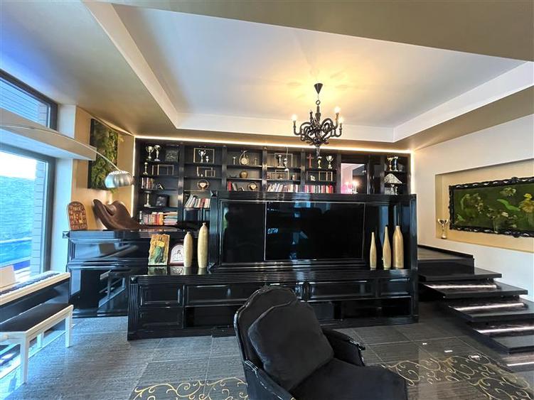 Vila  de vanzare  Bucium, - 33