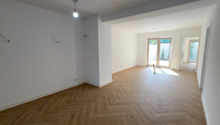 4 camere, confort lux, cu curte proprie - Damaroaia - 3