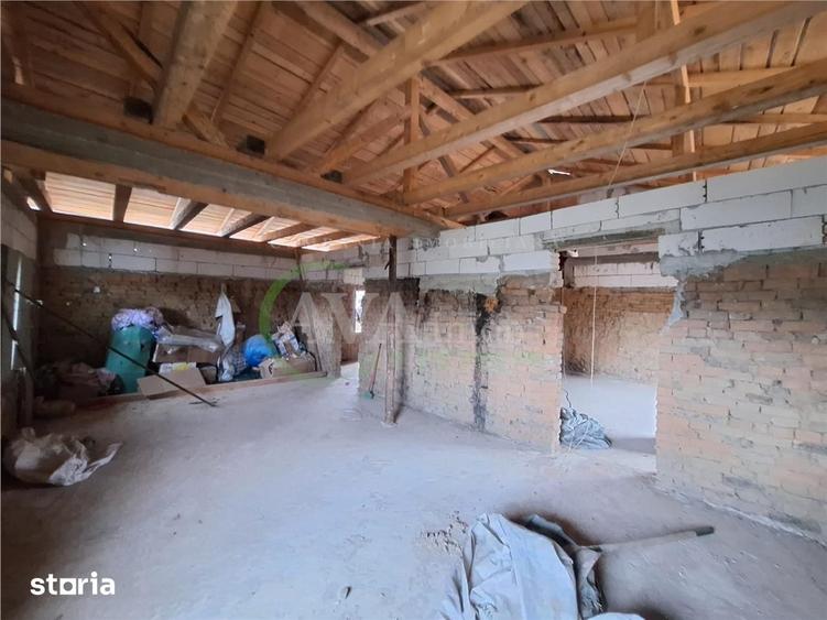 Casă cu 5 camere cu Teren 1200 Mp în Gherăiești