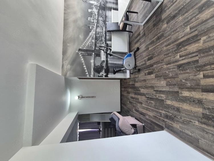 Apartament cu 3 camere decomandat în Centrul Civic