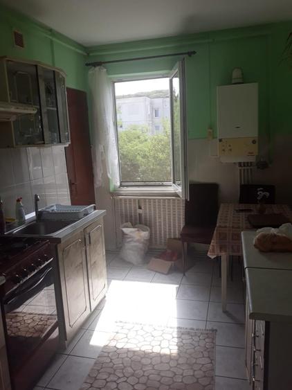 Apartament cu 2 camere decomandat, mobilat în Pandurilor