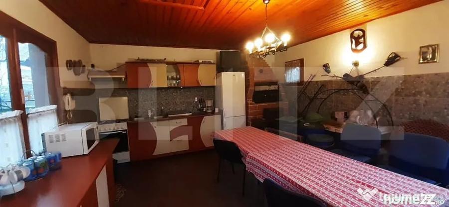 Casă cu 6 camere cu Teren 912 Mp în Pucioasa