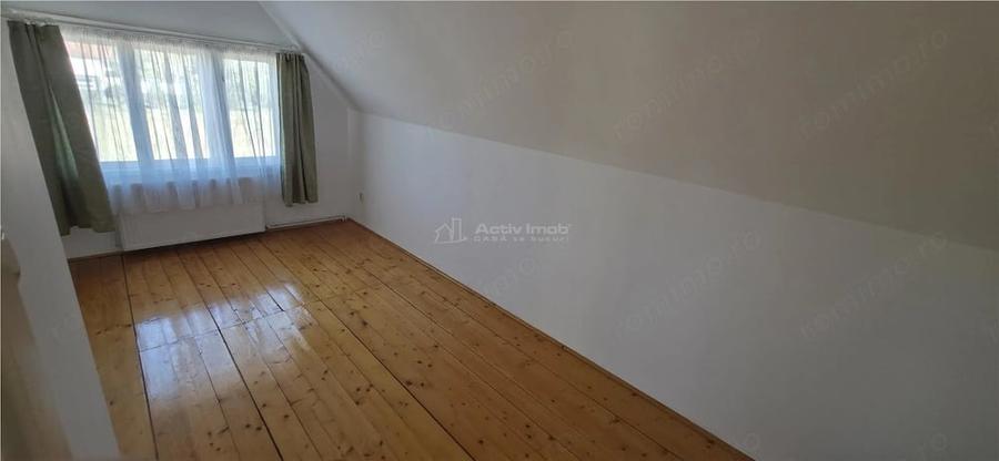 Casă cu Teren 1219 Mp în Bucovăț (Remetea Mare)