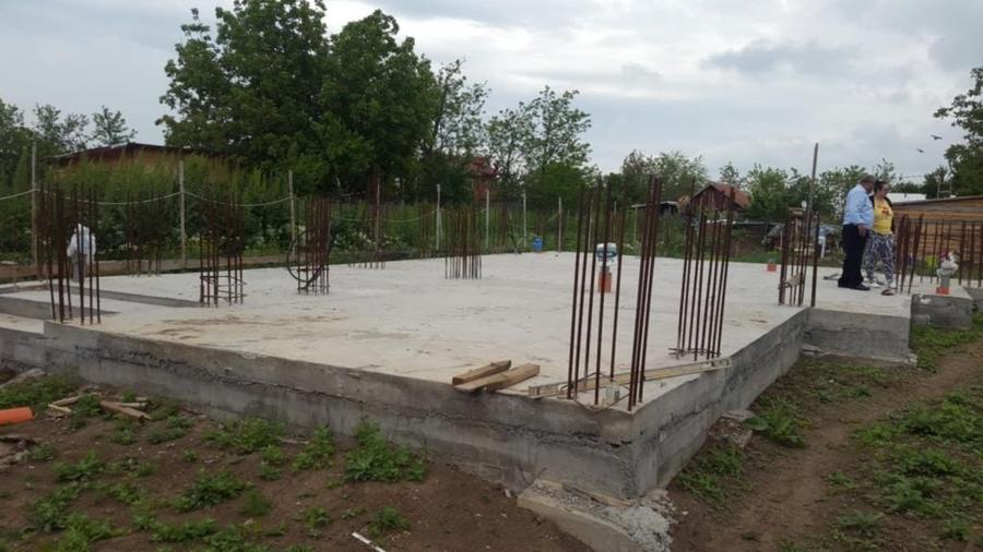 Teren de 700 mp, în Beba Veche