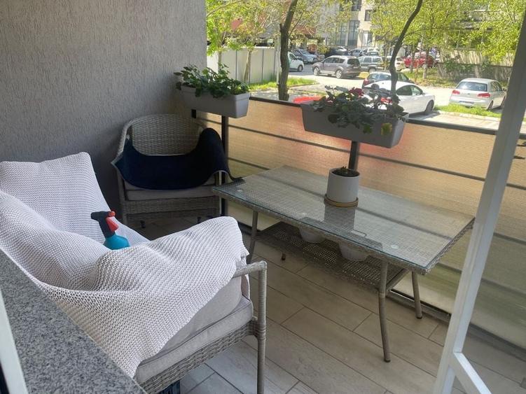 Apartament cu 2 camere decomandat în Palazu Mare
