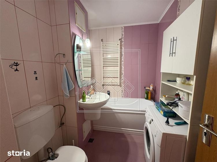 Apartament cu 2 camere decomandat în Ștrand