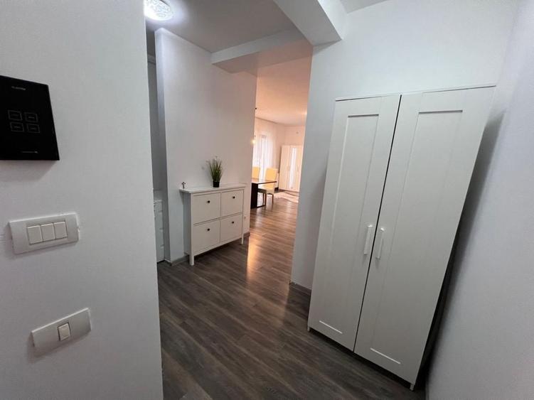 Apartament cu 2 camere decomandat în Giroc