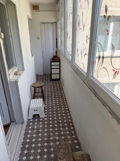 Apartament cu 4 camere decomandat, mobilat în Crângași