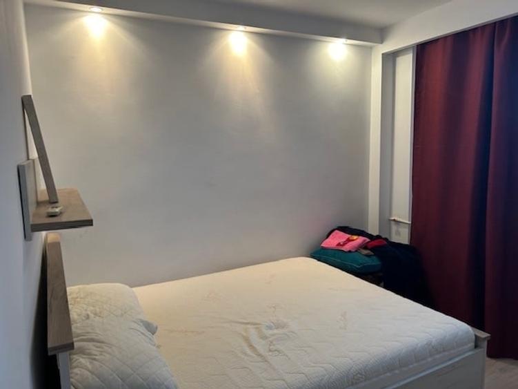 Apartament cu 2 camere semidecomandat în 1 Mai