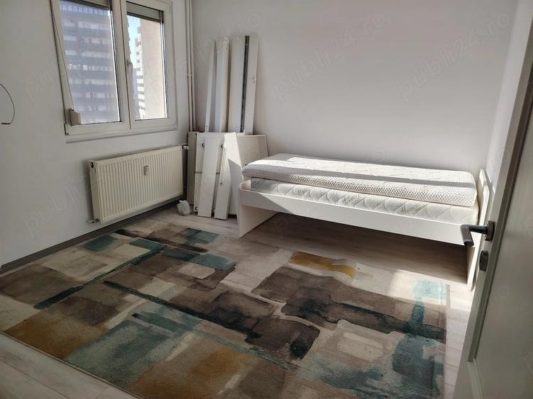 Apartament cu 3 camere semidecomandat în Liviu Rebreanu