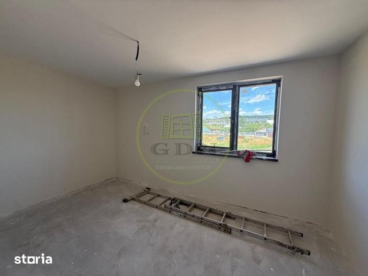 Casă cu 4 camere cu Teren 400 Mp în Bordei