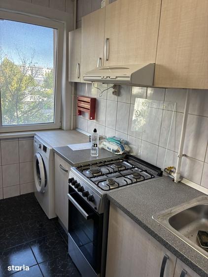 Apartament cu 2 camere decomandat în Titan
