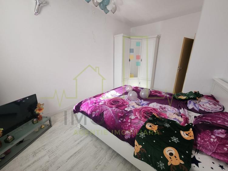 Apartament cu 3 camere, mobilat în Girocului