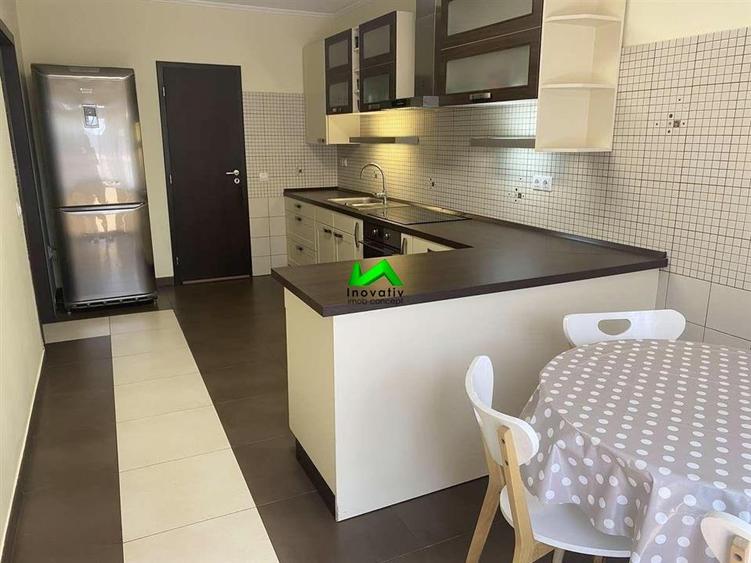 Casa individuala de vanzare 5 camere acces auto Sibiu Selimbar - 2