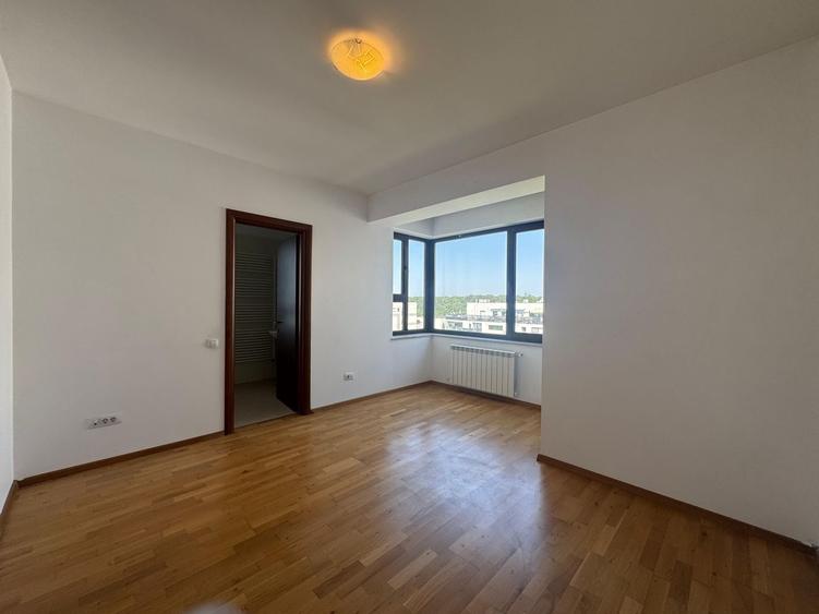 Apartament cu 2 camere semidecomandat, mobilat în Băneasa