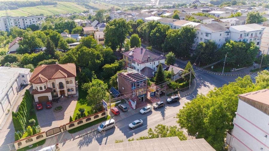 CLADIRE COMERCIALA CU SPATII OPEN SPACE - 3