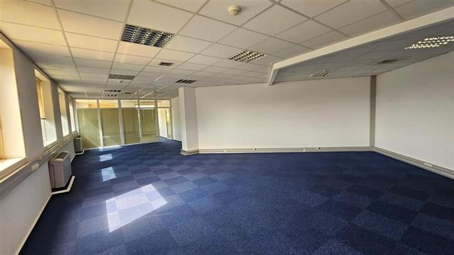 Centru de business multifunctional - inchirieri birouri de la 13 mp - 10