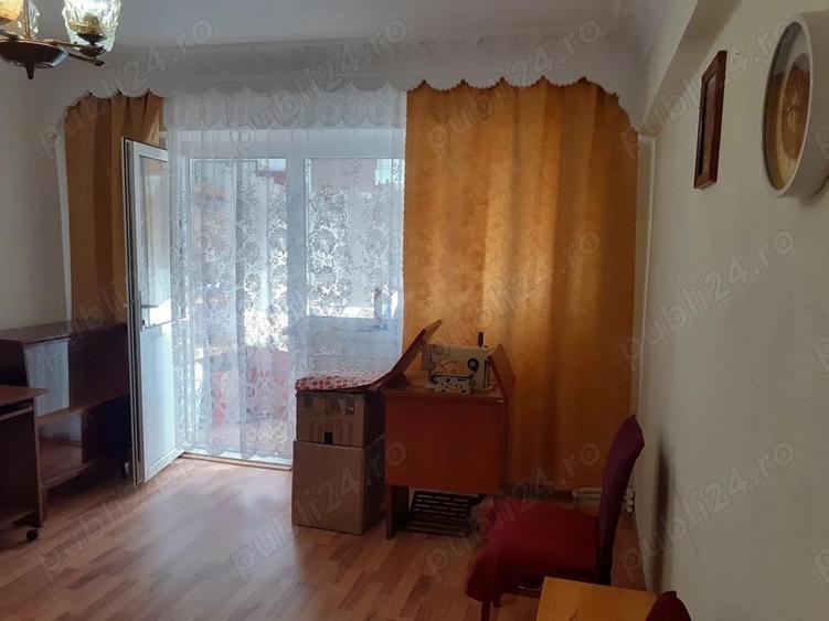 Vanzare Apart. 2 cam. cf.1 dec.,et.4, spraf.utila 50.45, balcon de 7.ml, str. Randunicii Zona Obor - 1
