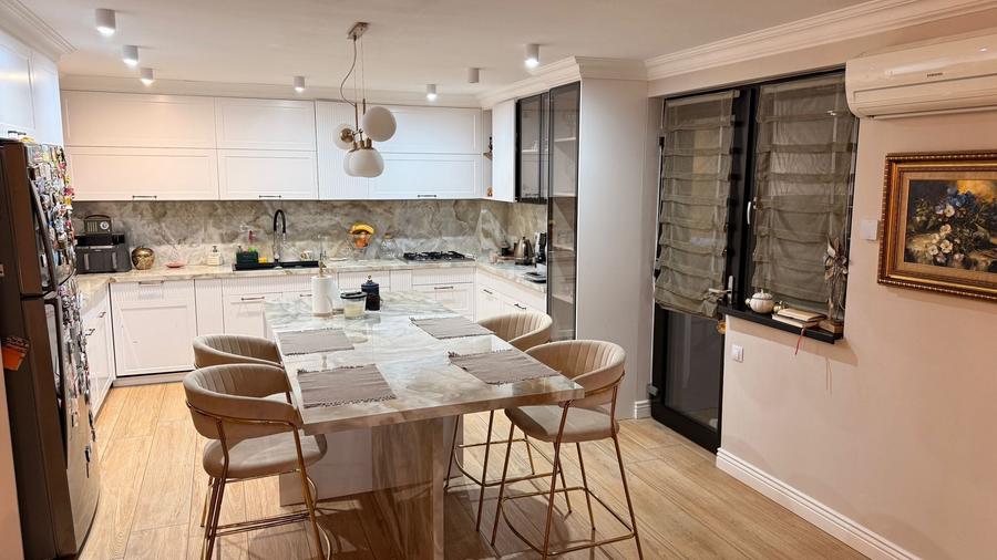 Vilă deosebită în Bucium | Living spectaculos 69 mp| Arhitectură unică - 2