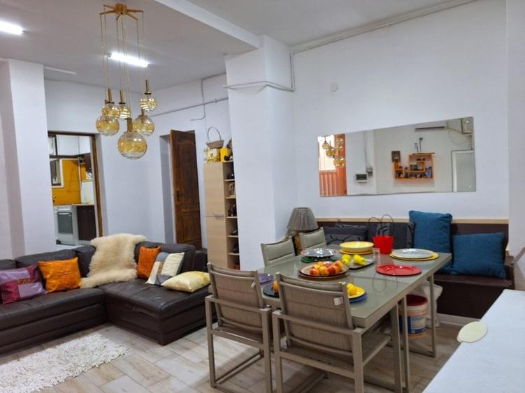 Vila fara risc seismic,renovata,izolata ext,P+1+pod inalt,9 camere,4 bai,pivnita - 3