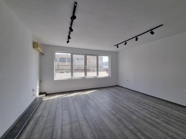 Zona Centrală- spațiu comercial/birou- 70 mp utili- totul nou - 1