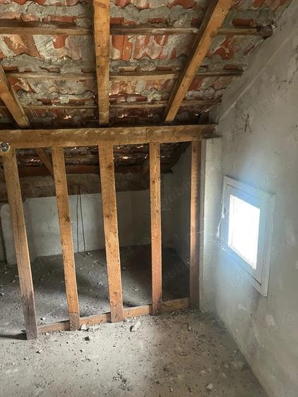 Vila cu teren de vanzare la doar 5 km de Ruse - 2