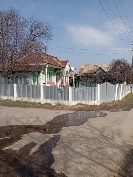 Casa batraneasca si teren pentru casa - 3