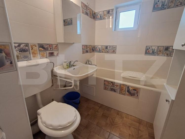 Apartament cu 4 camere decomandat în Central