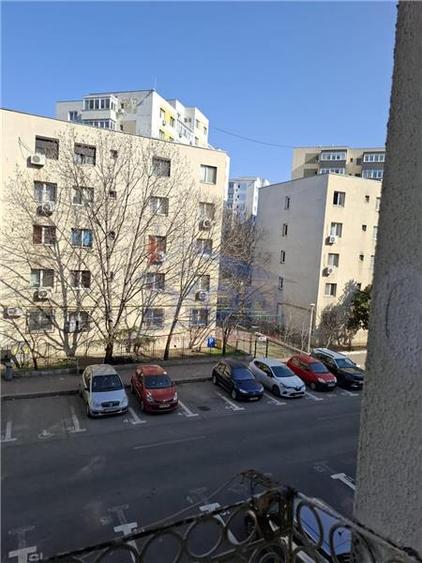 Bld 1 Decembrie 1918 - vav Scoala 22 Mexic - 2