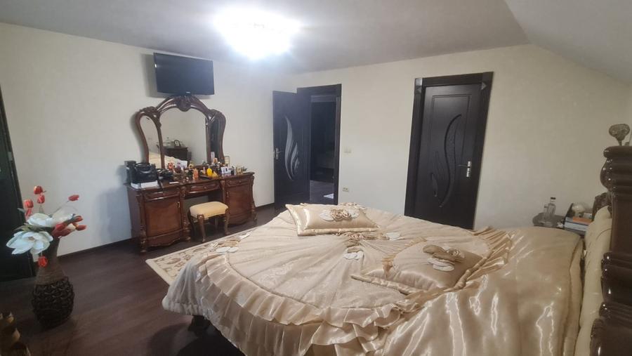 Vilă de vânzare  Valea Lupului - 2