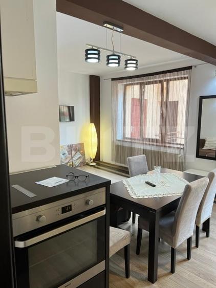 Apartament 3 camere 2 bai -in vila - 80mp  -pivnita si  parcare Central - 7