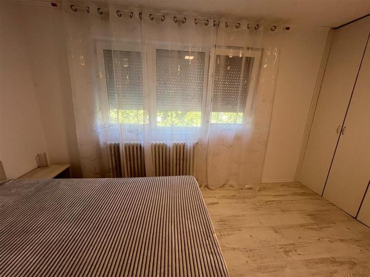 Apartament cu 2 camere semidecomandat în Podu Roș