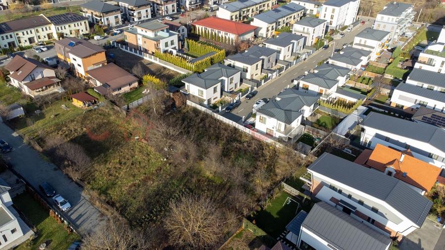 Teren de 877 mp, cu autorizatie ,zona excelenta, Borhanci ! - 2