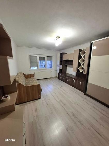 Dau in chirie apartament decomandat 2 camere mobilat/utilat in Velenta - 1