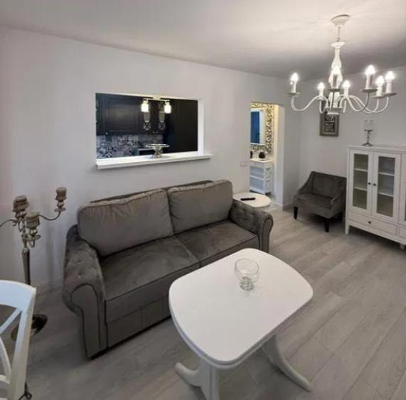 Apartament 3 camere Centrul Civic etajul 2 - 2