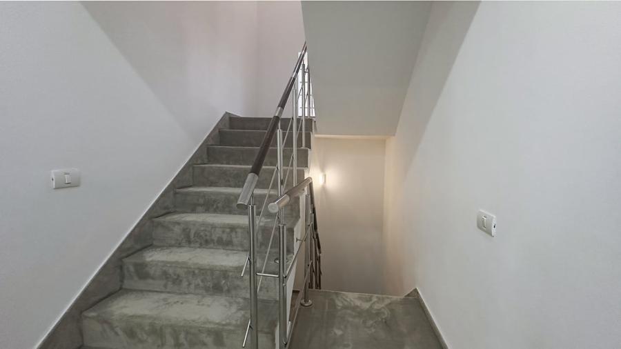 Vila D+P+1E cu 7 camere in Eforie Nord - ideal investitie sau locuinta - 12