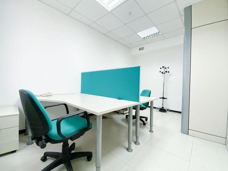 Cladire cu functiuni mixte - 8