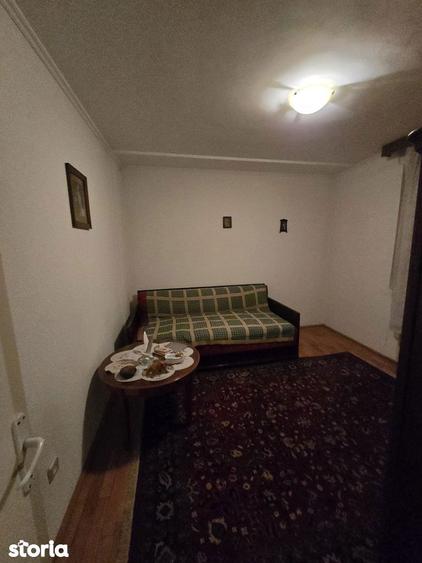 Apartament De Vanzare cu Doua Camere In Zona Pajura sec.1 - 4