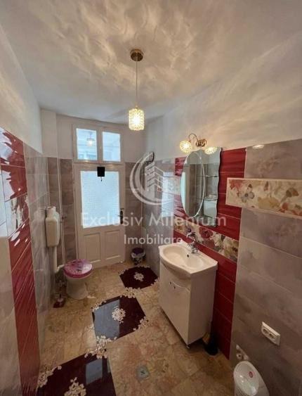 Casa la Curte Piata Muncii - Calea Calarasi Birouri - 5