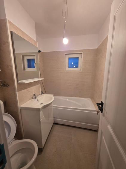 Trapezului, chiar la metrou 1 Decembrie 1918, renovat complet, geam baie - 13